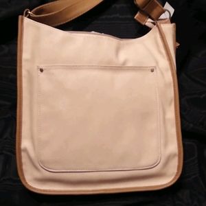 NWT Tan Large Handbag 👜